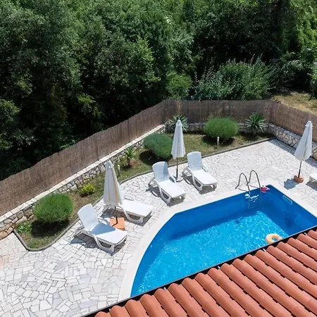 Fortuna Fuer Bis Zu 9 Personen Und Mit Beheiztem Aussenpool Labin (Istria)